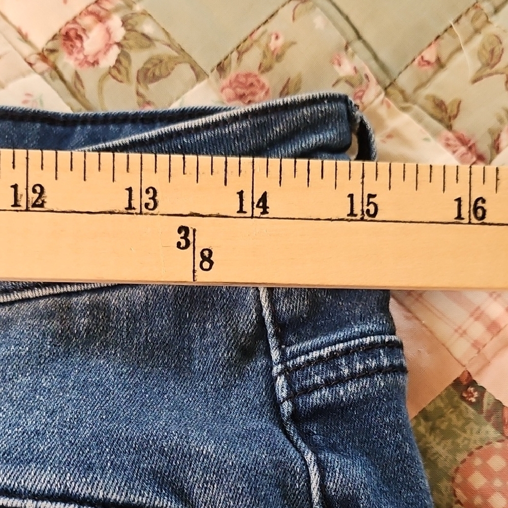 BEBE Woman's Skinny Jeans - Picture 6 of 8